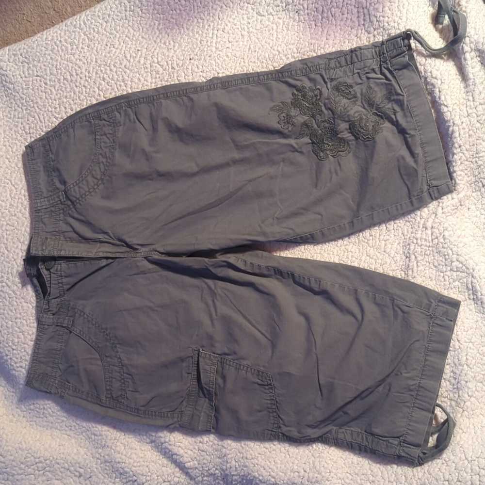 Women's size 12 clamdiggers